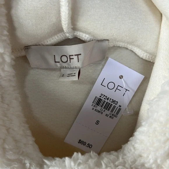 NWT Loft Sherpa hoodie long sleeve Sweatshirt. Small - Picture 3 of 4